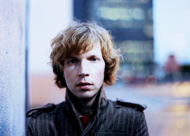 Beck estrena una nueva canción: 'Looking for a sign'