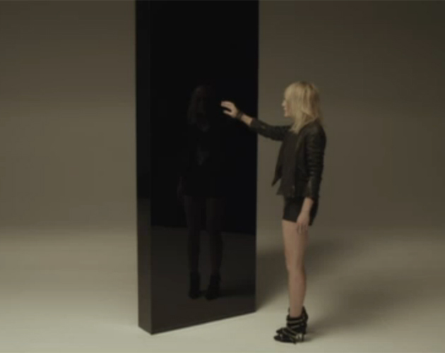 Nuevo videoclip de Metric: 'Youth Without Youth'