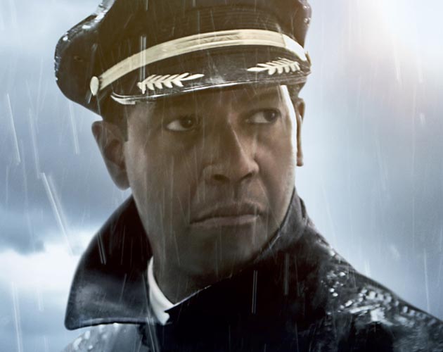 Denzel Washington pone cara de circunstancias en los dos pósters de 'Flight'