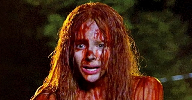 Nuevo poster de 'Carrie' con varias escenas en movimiento y Chloe Moretz dispuesta a hacernos pasar miedo.