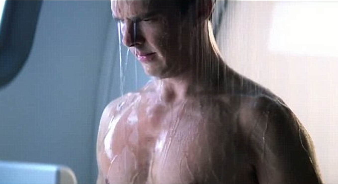 Benedict Cumberbatch desnudo y en forma para el Doctor Extraño
