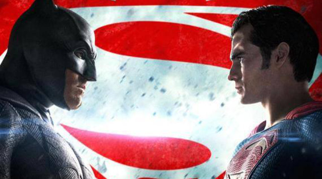 Tres nuevos trailers de 'Batman v Superman'. Darkseid se aproxima