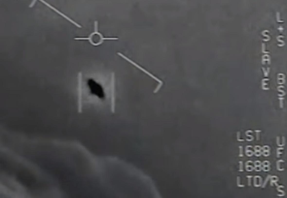 Alucinante vídeo de una aparición OVNI en Rusia
