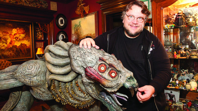 Guillermo del Toro podría volver a Liga de la Justicia Oscura