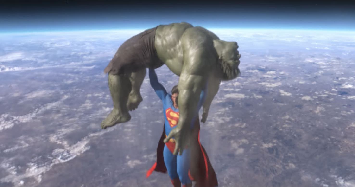 La brutal pelea entre Superman y Hulk que nunca se ha visto