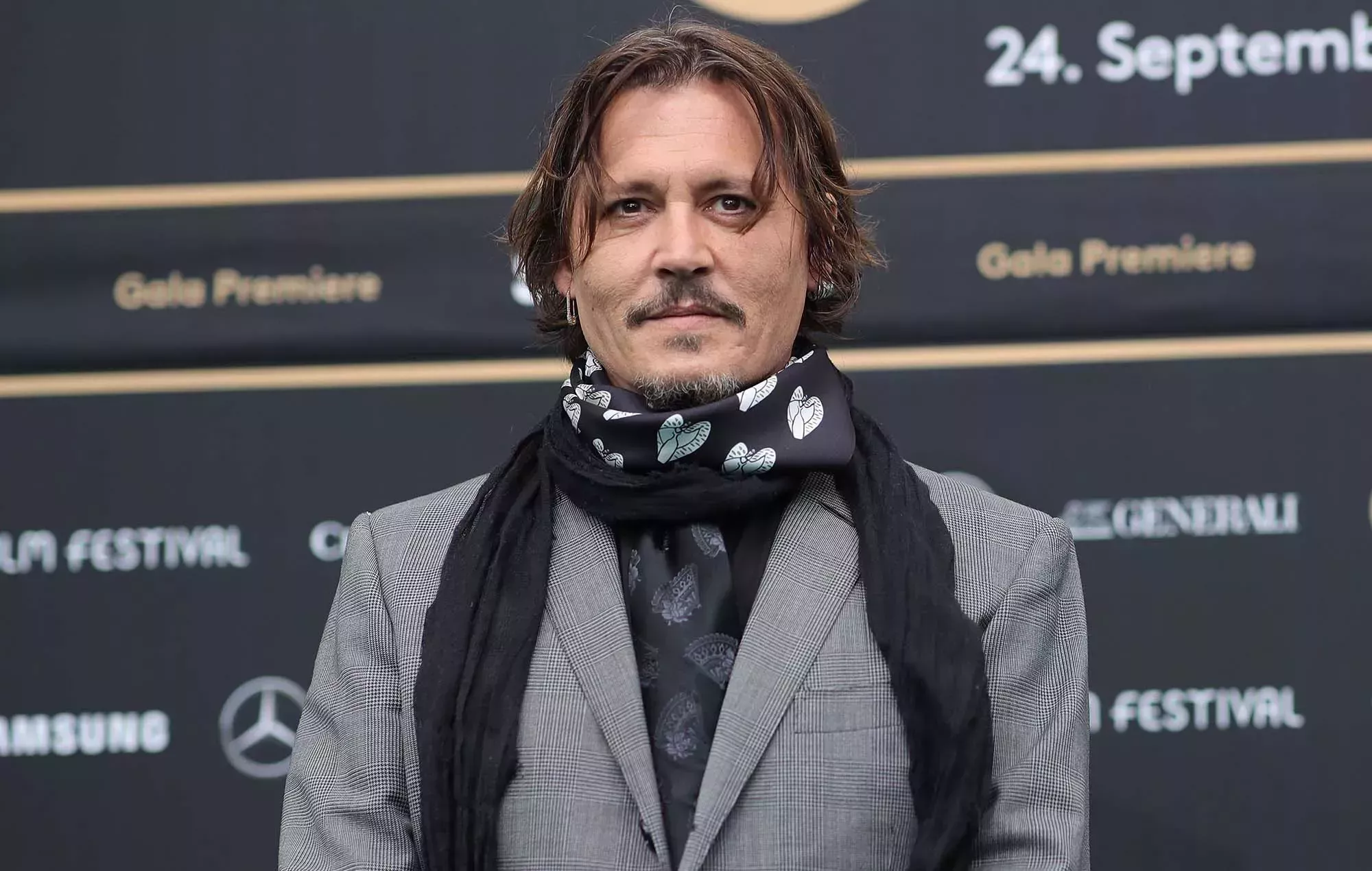 Johnny Depp dice ser víctima de la 
