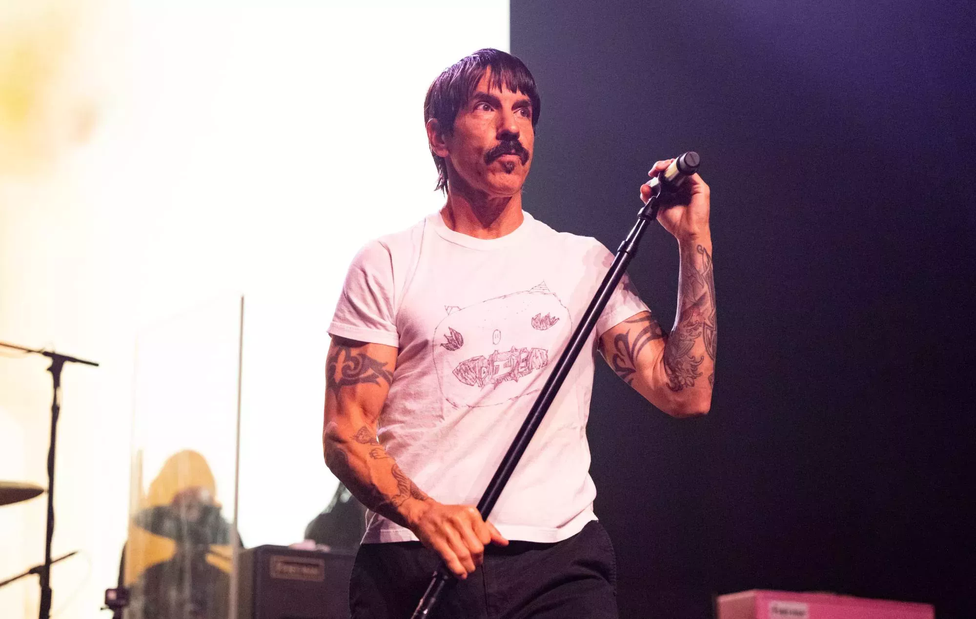 Vea a los Red Hot Chili Peppers actuar en 'Kimmel' y 'Fallon' para el truco del Día de los Inocentes