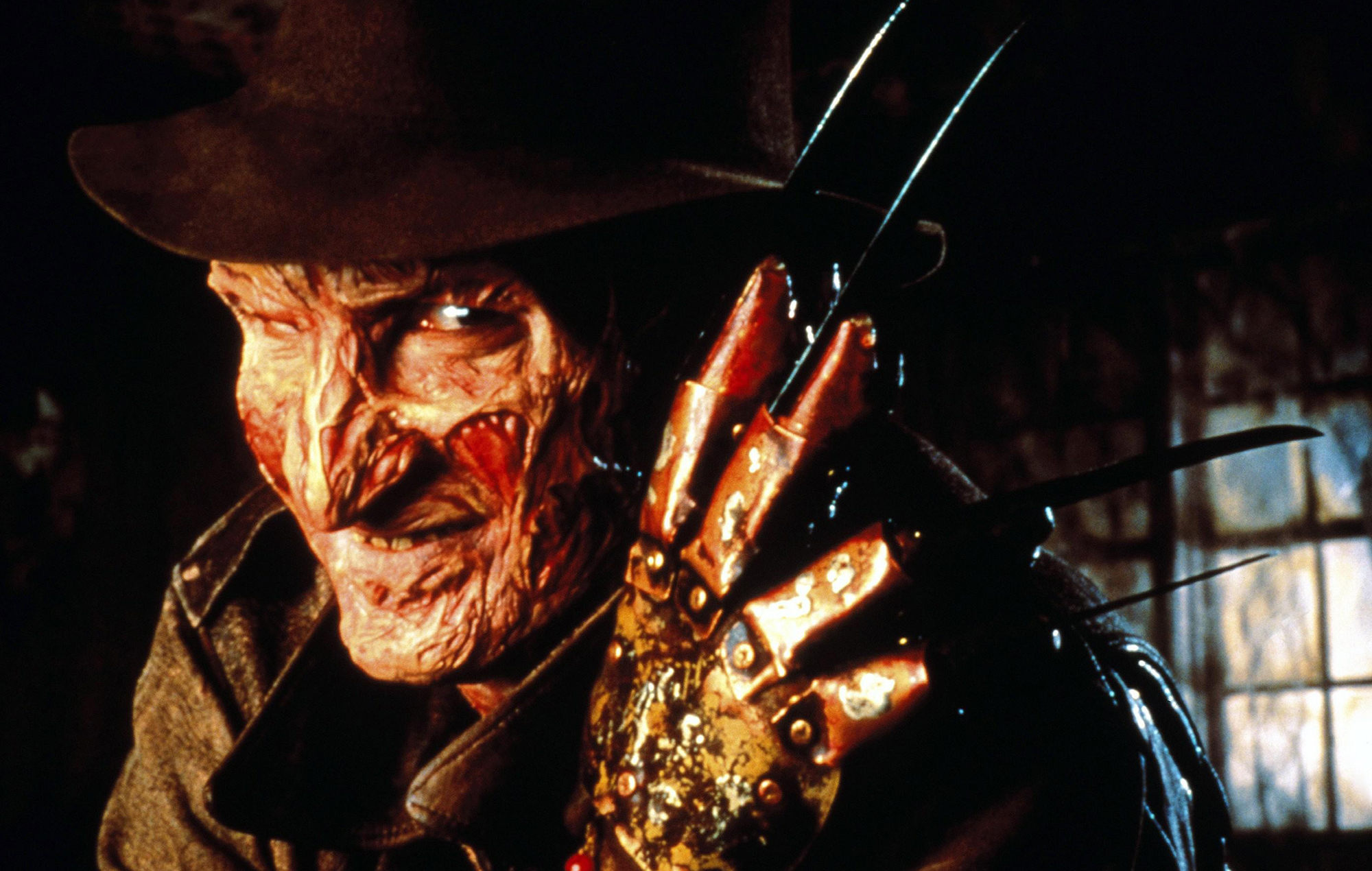 Jason Blum dice que podría "hacer" que Robert Englund volviera a 'Pesadilla en Elm Street'