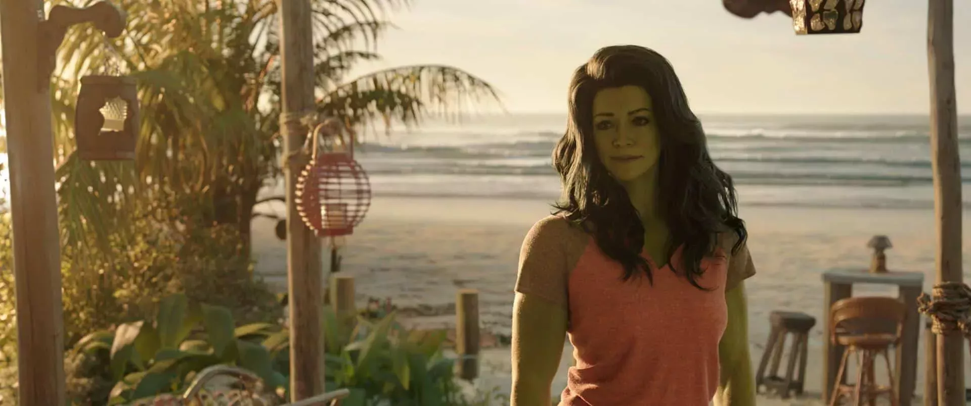 Jen Walters no tiene una crisis de identidad, pero She-Hulk sí en el estreno