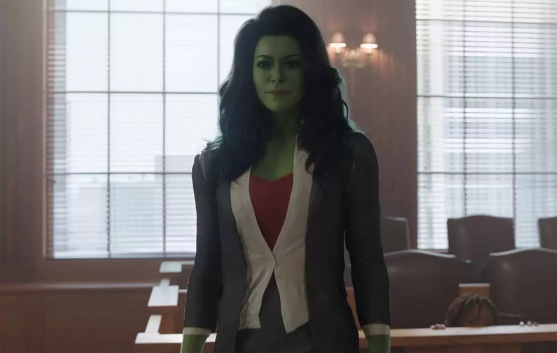 En el episodio 5, She-Hulk sigue tratando a los superhéroes como propiedad intelectual