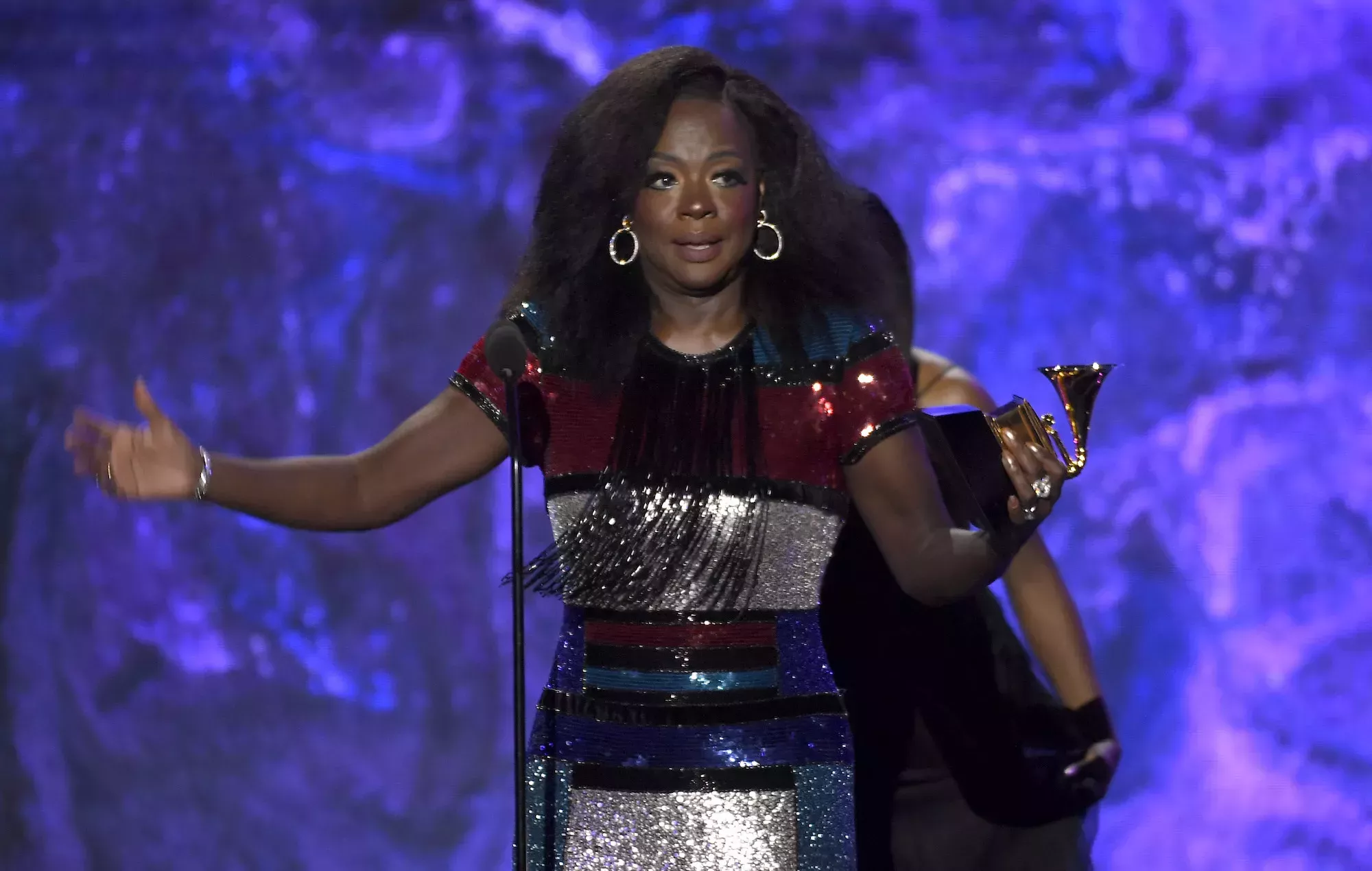 Viola Davis alcanza el estatus de EGOT con su victoria en los Grammy