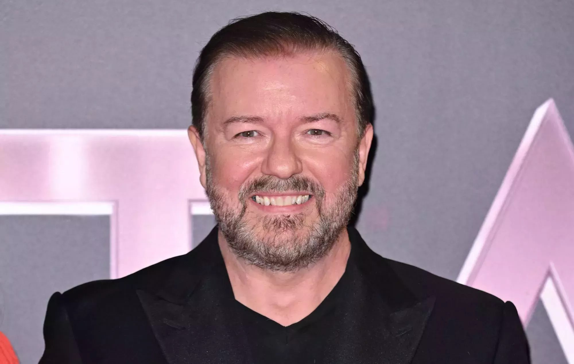 Ricky Gervais responde a la petición de un fan para los Oscars