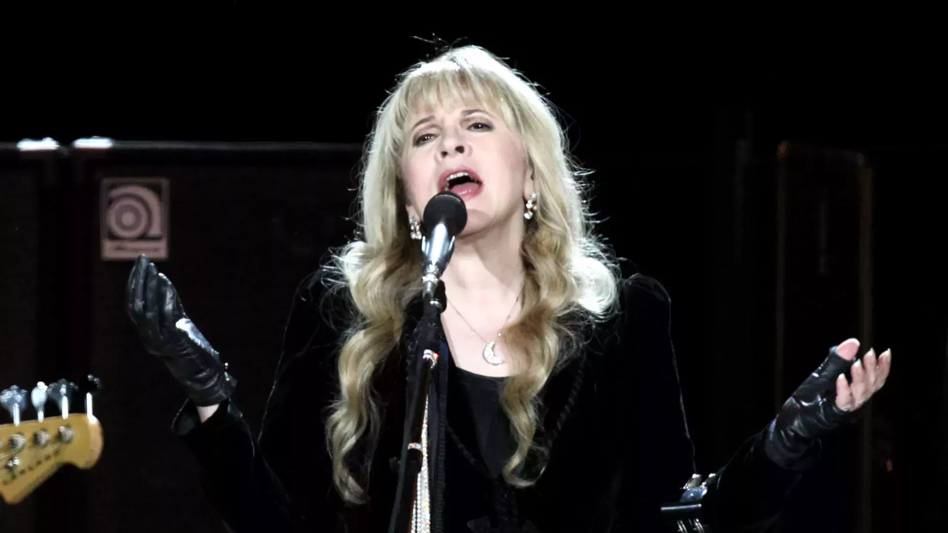 

	
		Stevie Nicks prolonga su gira norteamericana hasta 2024
	
	