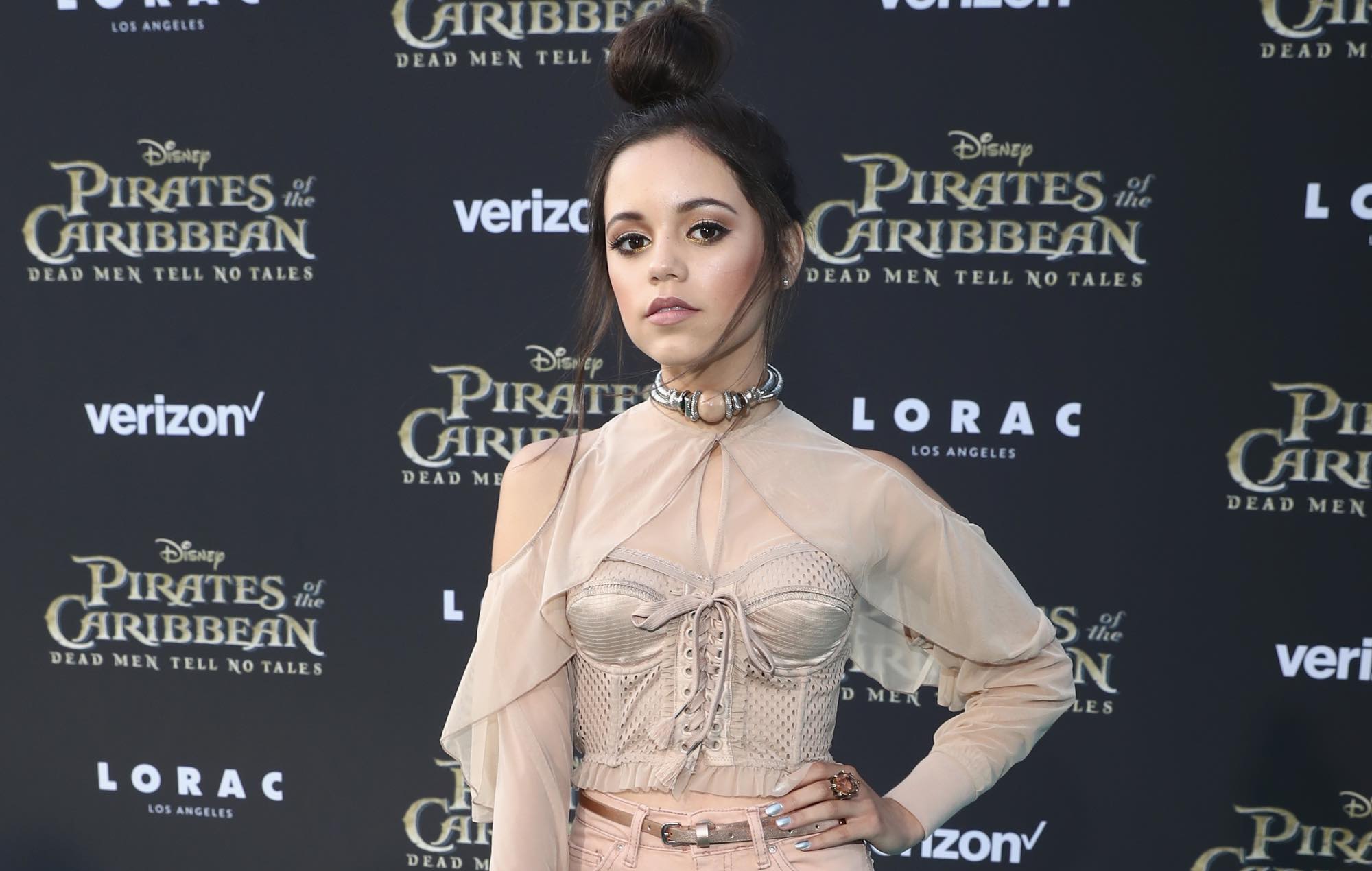 Jenna Ortega protagoniza el tráiler fan de 'Piratas del Caribe