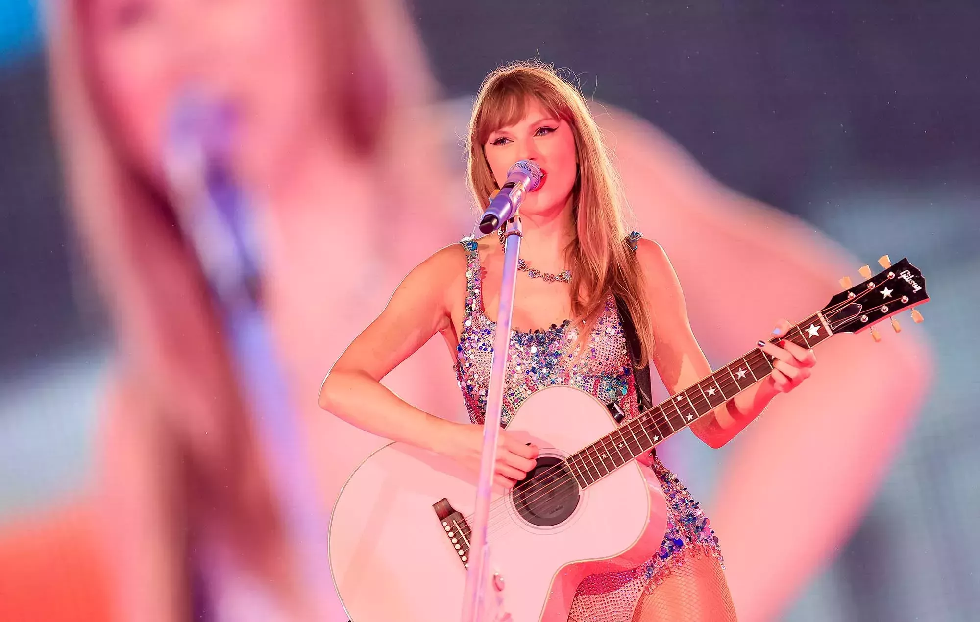 ¿A qué hora se emite la película Eras Tour de Taylor Swift en Disney+?