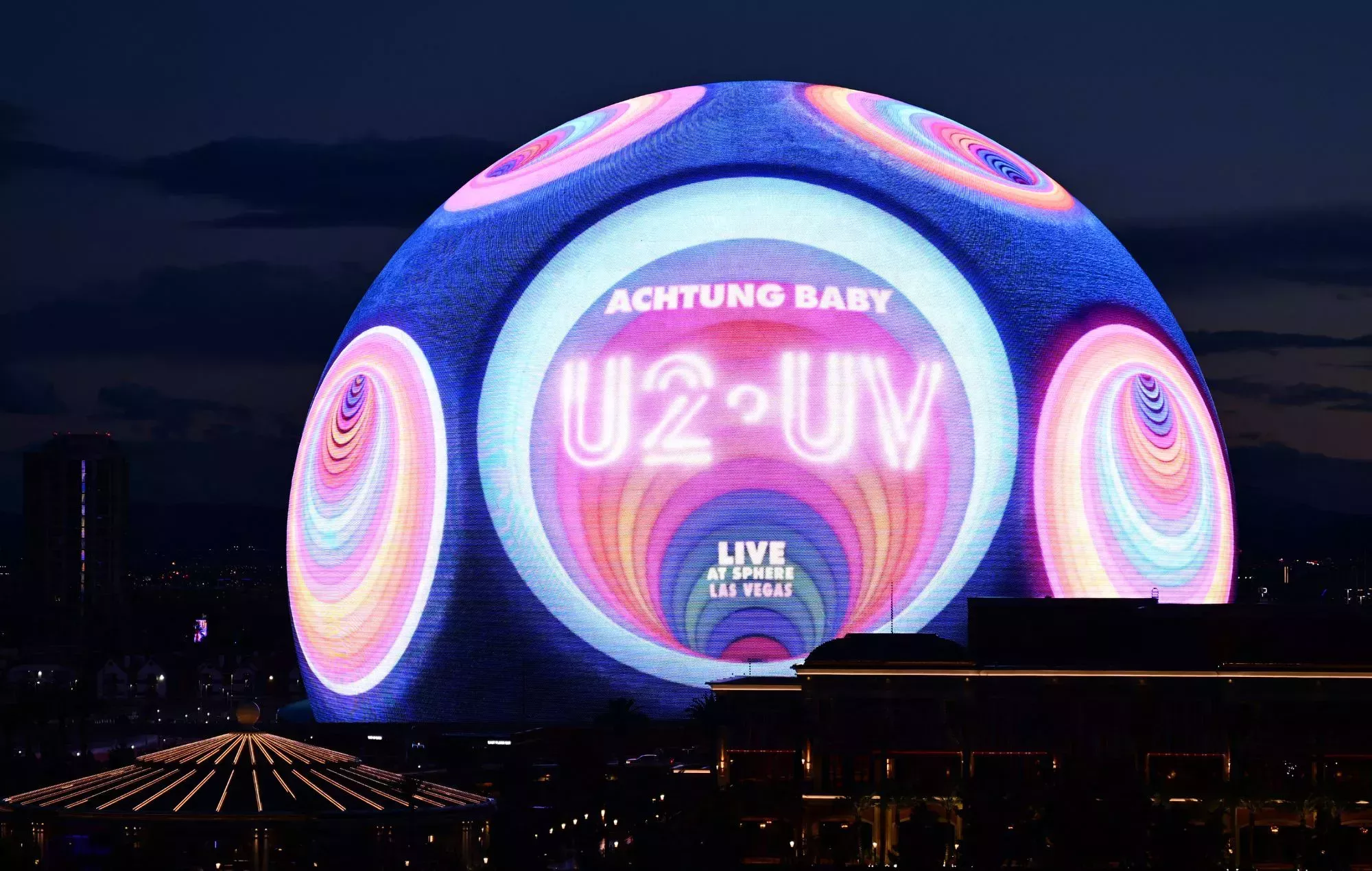 U2 comparte el épico vídeo de 'Beautiful Day' de la clausura de su residencia Sphere: 