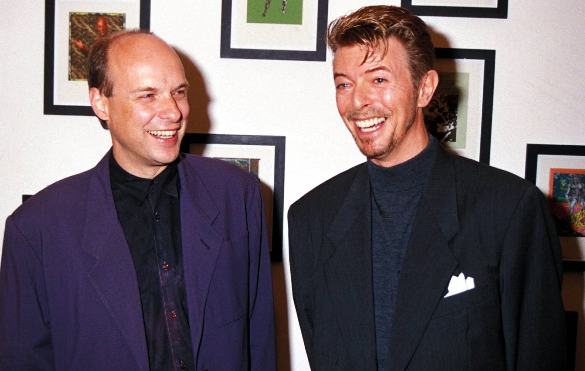 Brian Eno habla de la remezcla de David Bowie en su "poderoso" nuevo disco "Get Real" para combatir el cambio climático
