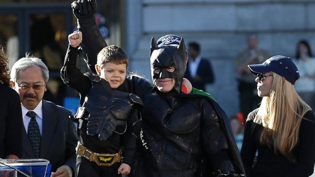 niño con leucemia Batman