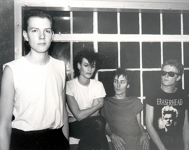 MGMT hacen un cover de Bauhaus para Late Night Tales