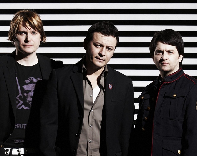 El nuevo single de Manic Street Preachers es un cover de The The
