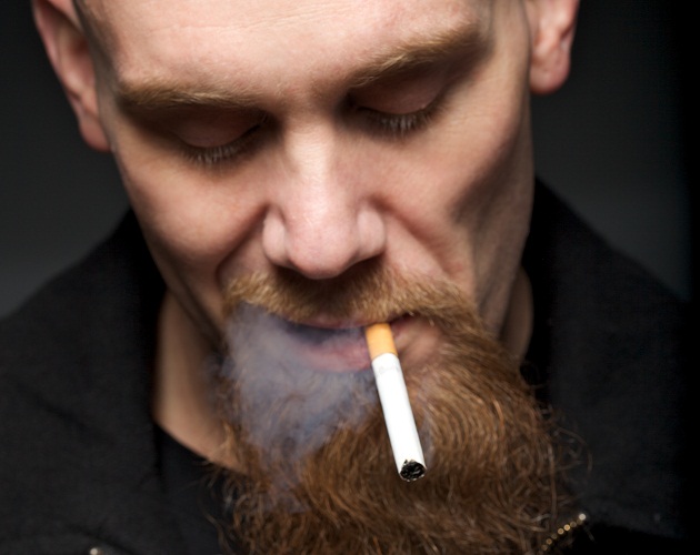 Nick Oliveri, ex bajista de Queens of Stone Age, se enfrenta a 15 años de cárcel