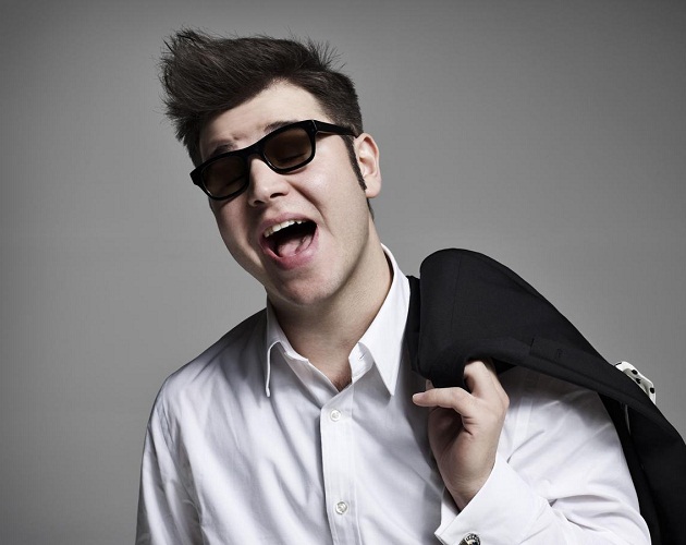 Eli 'Paperboy' Reed busca su camisa robada (y ofrece un disco firmado al ladrón)