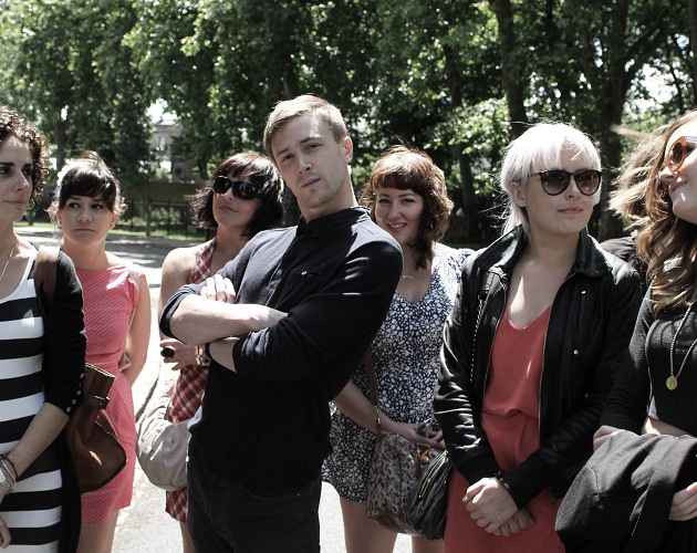 Cita polígama en el nuevo vídeo de Pete & The Pirates: 'Half moon street'