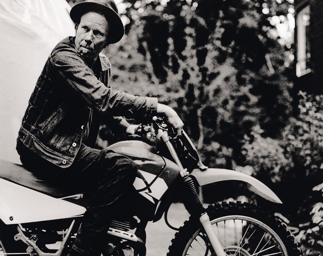 Tom Waits tendrá nuevo single, 'Bad as me', el 23 de agosto