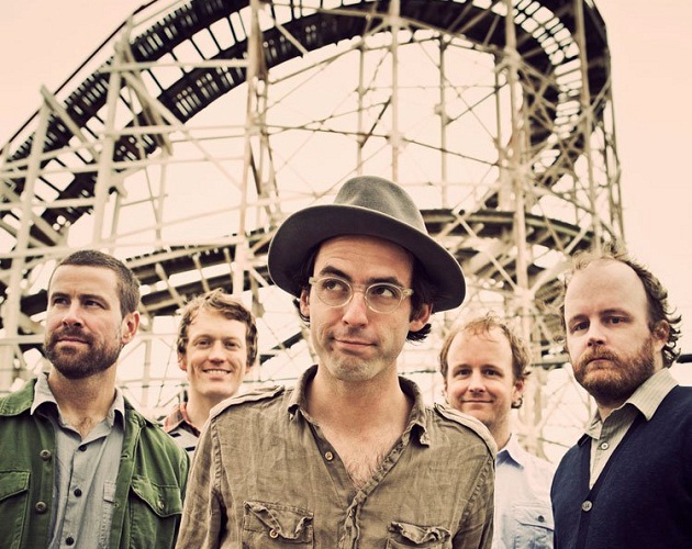 Escucha en streaming el nuevo disco de Clap Your Hands Say Yeah: 'Histerical'