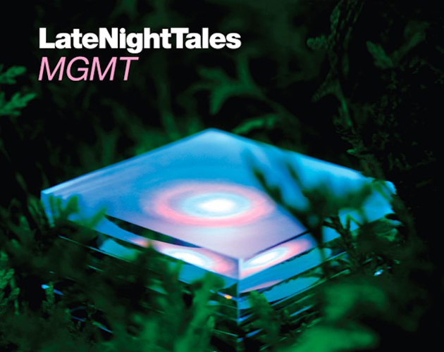Escucha la versión de MGMT de Bauhaus