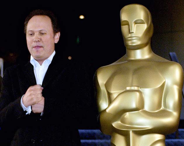 Y después de la tormenta... Billy Crystal presentará los Oscars