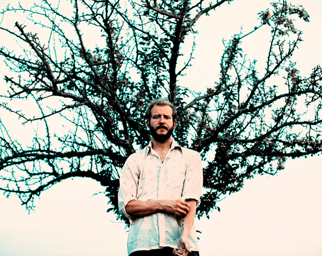 Bon Iver acompañará la edición deluxe de su álbum homónimo con 10 cortos