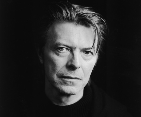 David Bowie podría dejar EMI: la oscuridad se cierne sobre el sello