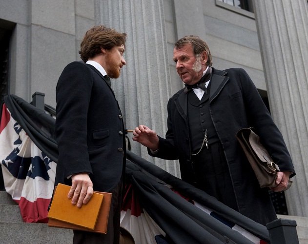 Crítica de La Conspiración: Dios bendiga la moral americana