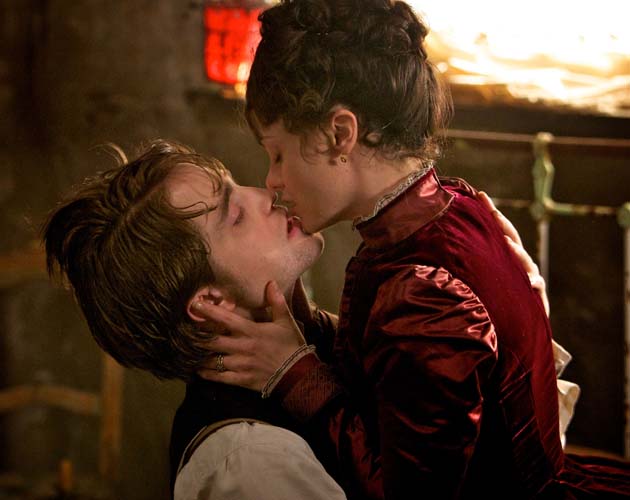 Nuevo trailer de Robert Pattinson en plan conquistador en Bel Ami