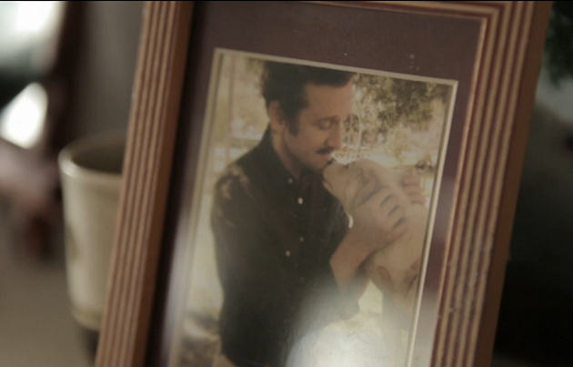 Ya puedes ver un clip de Wrong, película que se verá en Sundance