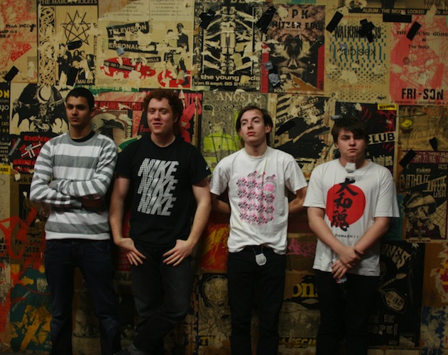 Bombay Bicycle Club hacen una versión reggae de 'Lights Out, Words Gone'