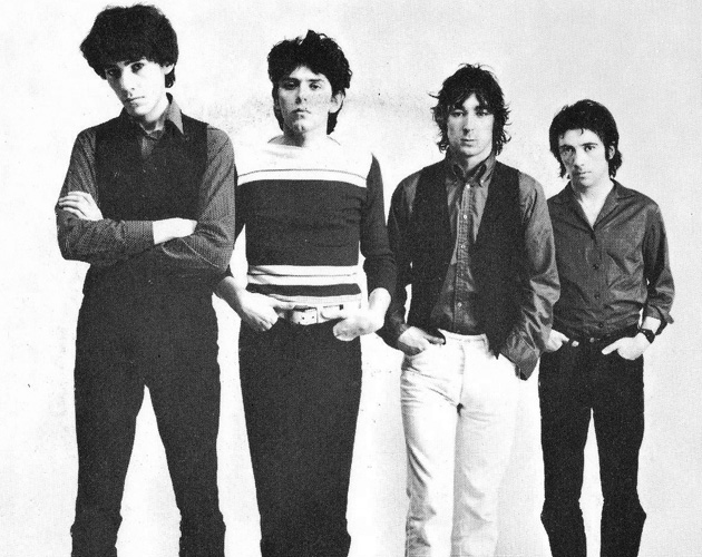 Now listening: 'Ever fallen in love', de los Buzzcocks