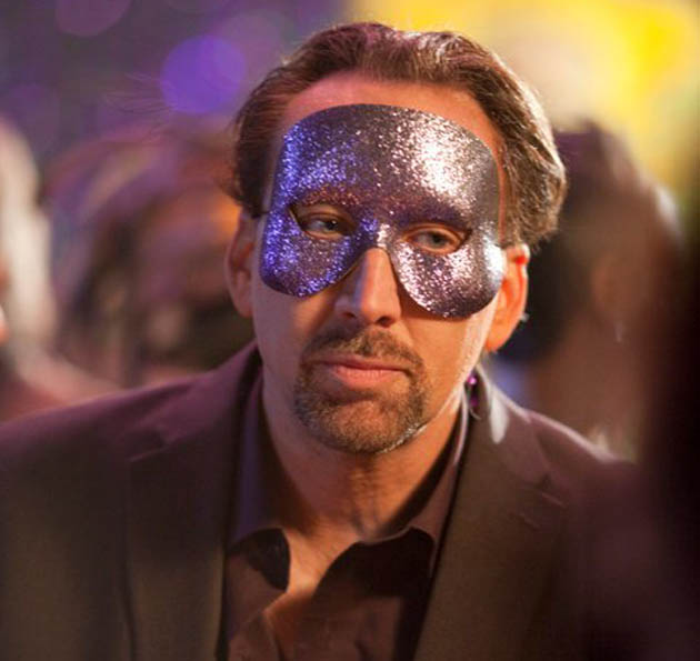 Nicolas Cage pone morritos en el póster de 'Seeking Justice'