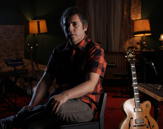 Iván Ferreiro presenta en directo 'Confesiones de un artista de mierda'