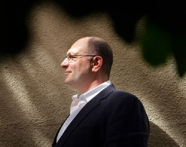 Akiva Goldsman ficha a Will Smith y Russell Crowe para su debut en la dirección