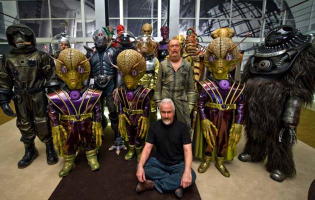 Así son los aliens de 'Men in Black 3' que posan junto a su creador Rick Baker