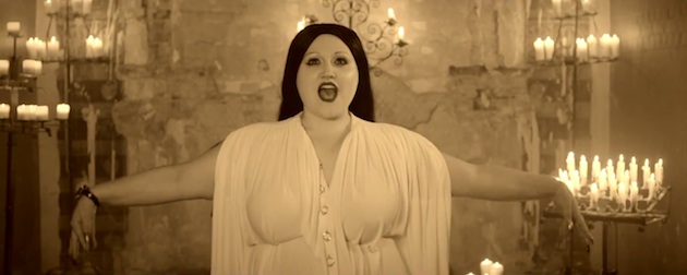 Nuevo vídeo de Gossip: 'Perfect World'