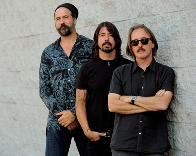 Dave Grohl, Krist Novoselic (Nirvana) y Butch Vig (productor de 'Nevermind') juntos en el estudio