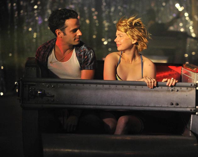 Disponibles dos clips de 'Take This Waltz' con Seth Rogen y Michelle Williams