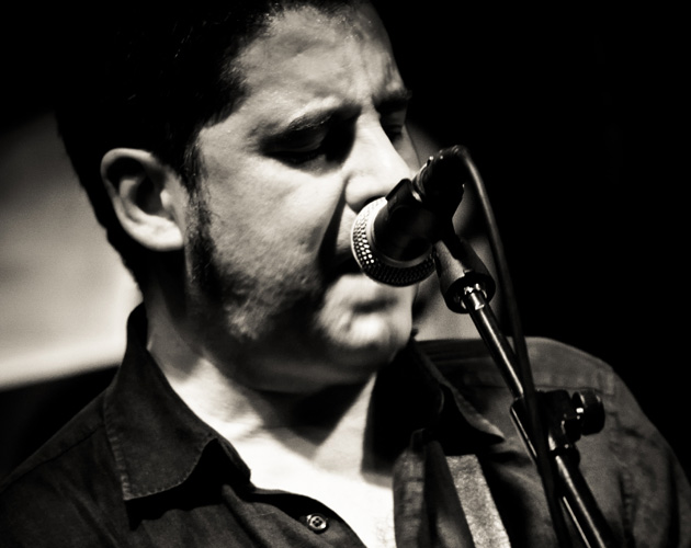 Lapido lleva sus ‘sombras y sueños’ a Almería