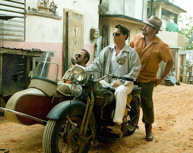 Crítica: 'Los diarios del ron' cinta anecdótica que se queda a medias