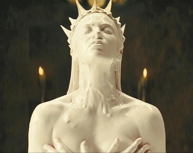 'Blancanieves y la leyenda del cazador' belleza estética y lucimiento de Charlize Theron