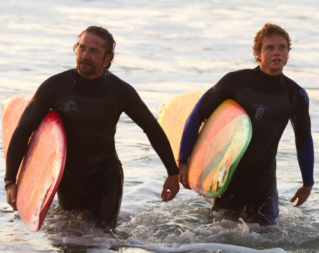Trailer de 'Chasing Mavericks'. Gerard Butler surfea