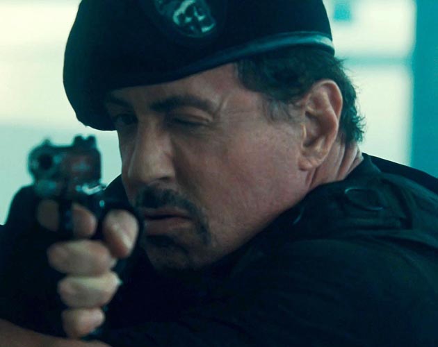 Sylvester Stallone y Jason Statham protagonizan un clip de 'Los Mercenarios 2'